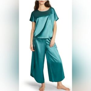 BB Dakota Pajamas size Medium 8-10